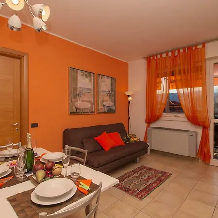 Διαμέρισμα Cantone Sleeps 4 Pool Wifi