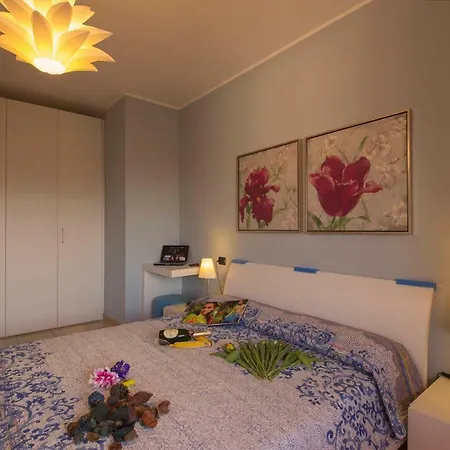 Cantone Sleeps 4 Pool Wifi Διαμέρισμα